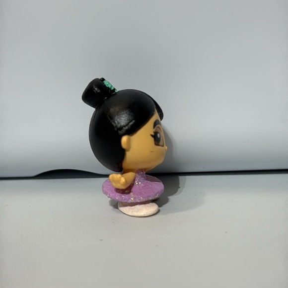 Disney | Doorables | Ballerina Mulan | Series 10 - Picture 4 of 6